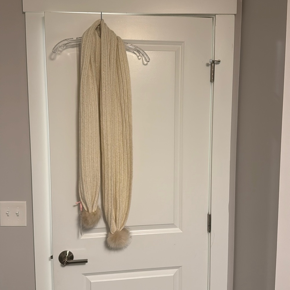 Vineyard vines pompom scarf